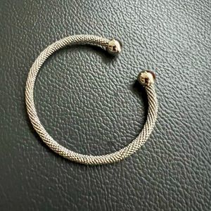 Bangle BANANA REPUBLIC silver plated